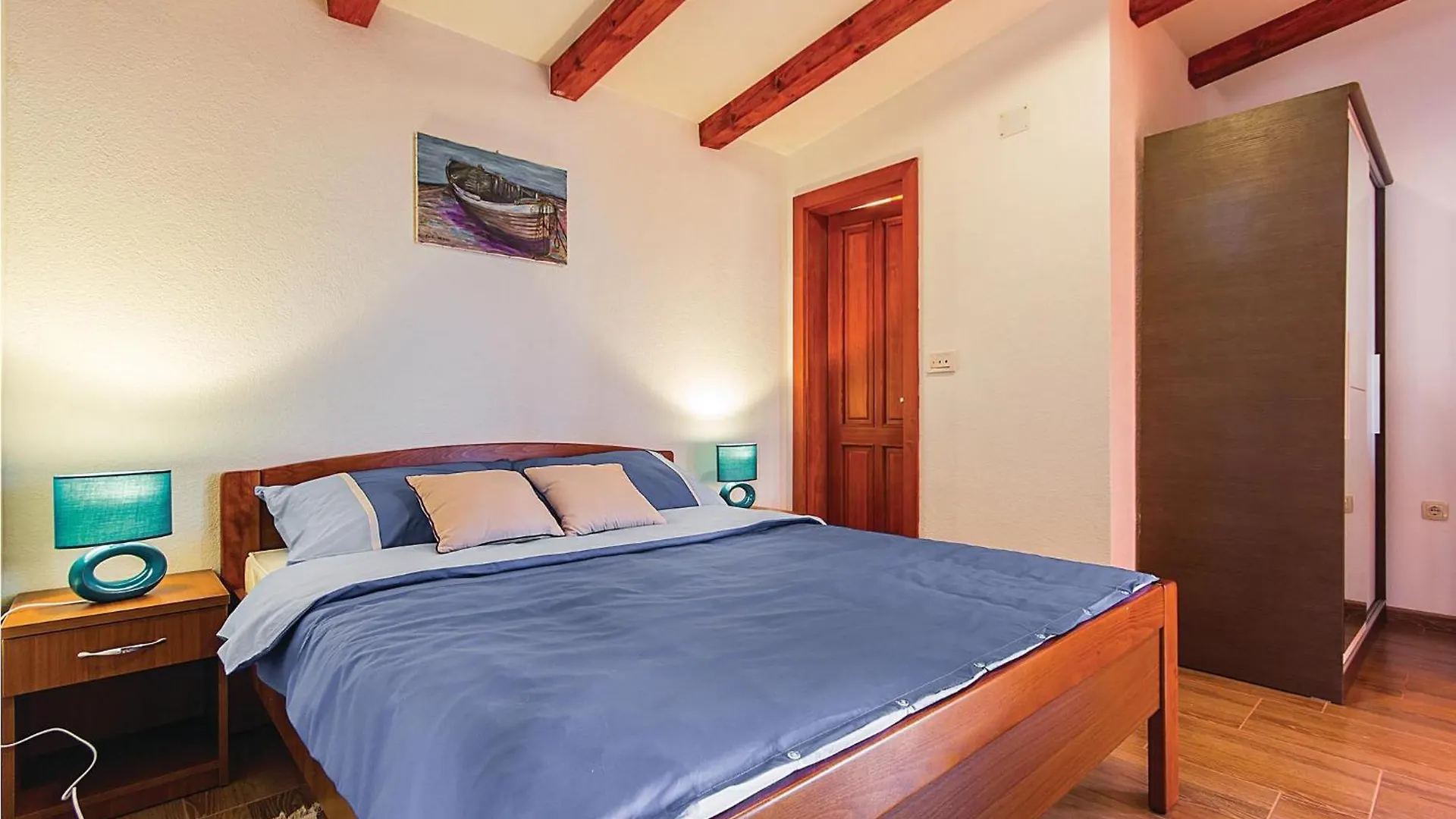 3 Bedroom Beautiful Home In Vodnjan 0*,